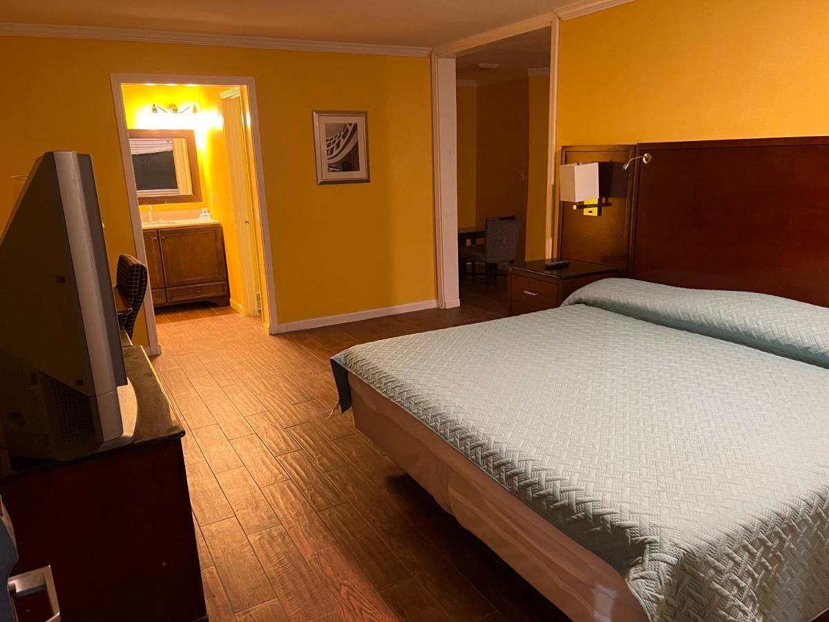 Dragon Inn & Suites Fayette Екстериор снимка