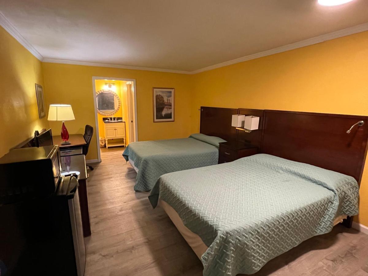 Dragon Inn & Suites Fayette Екстериор снимка