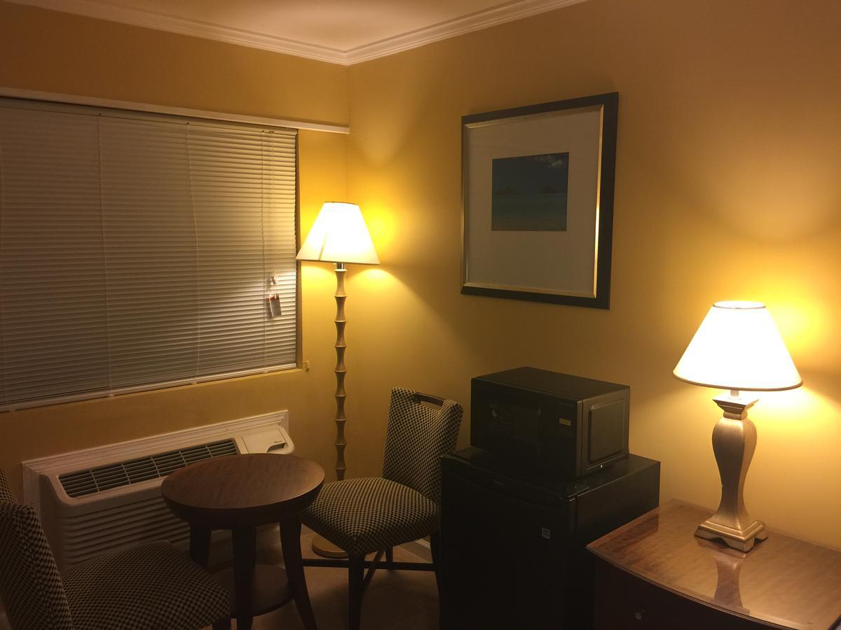 Dragon Inn & Suites Fayette Екстериор снимка