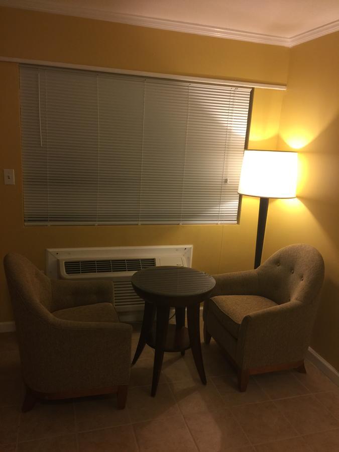 Dragon Inn & Suites Fayette Екстериор снимка